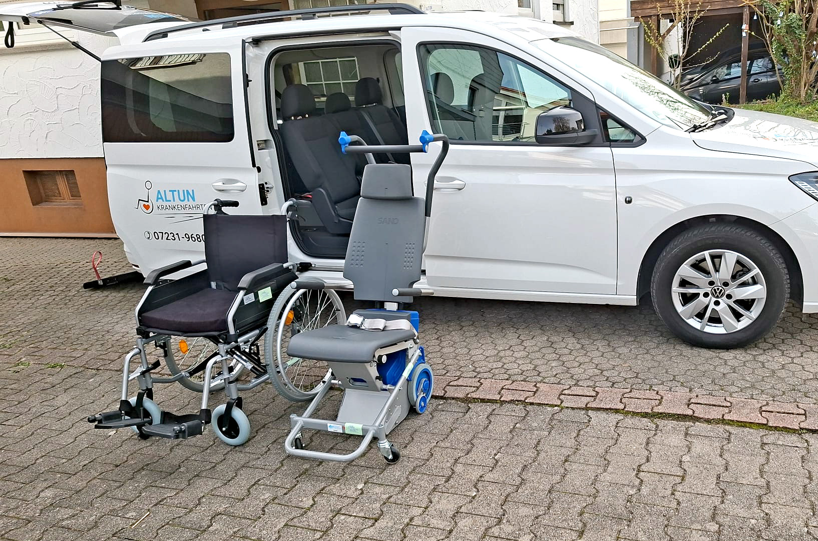Rollstuhl und Treppensteiger